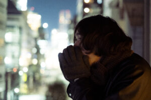 【     白い息。  】